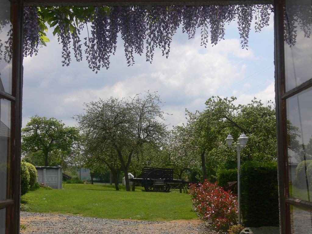 Le Jardin B&B Isigny-le-Buat Exterior photo